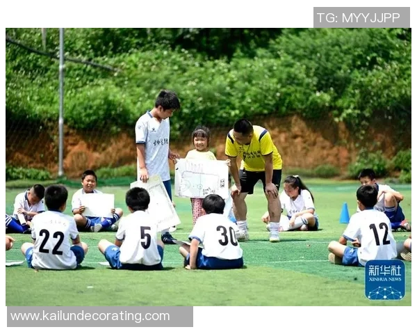 校园足球明星专访揭秘他们的成长故事与梦想追逐之旅