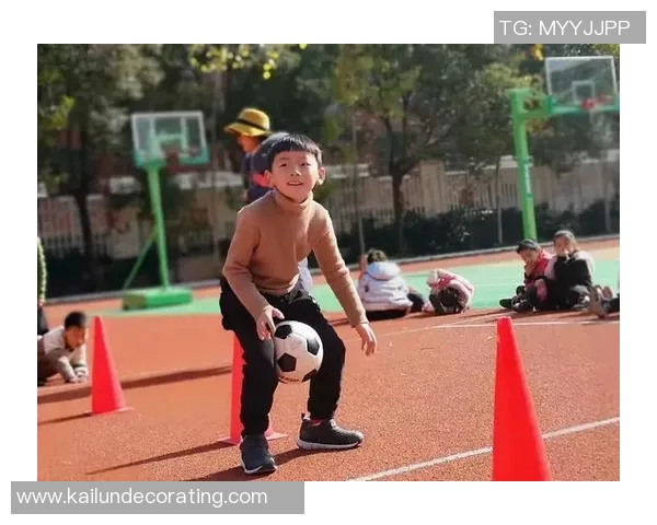 足球明星杨梅的父母是谁揭秘她的家庭背景与成长故事